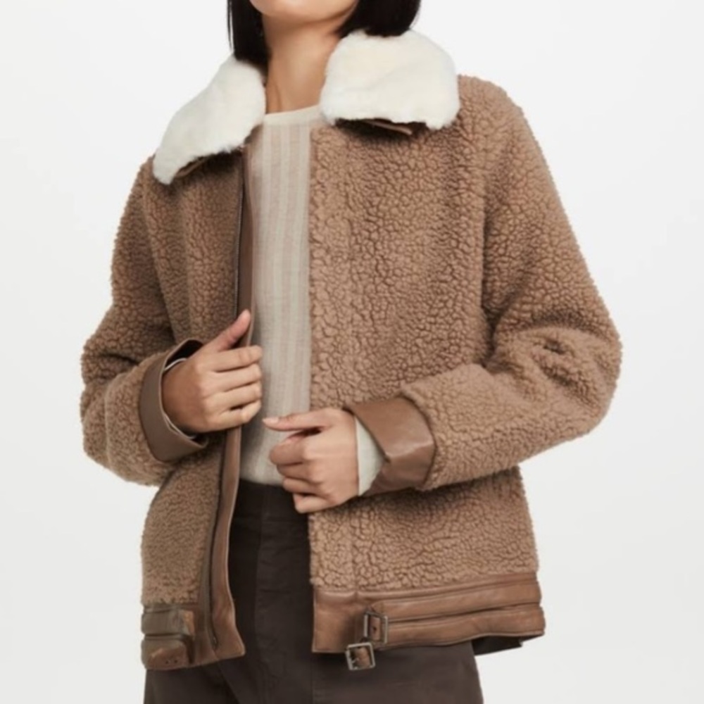 Apparis jacket